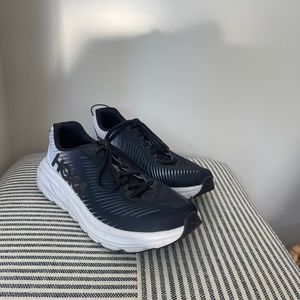Hoka Clifton size 9